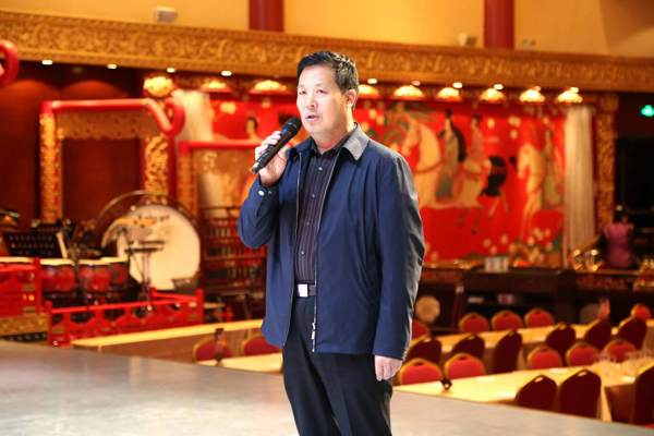 省市勞模同迎五一共賞《大唐女皇》(圖4) 省市勞模同迎五一共賞《大唐女皇》(圖4)